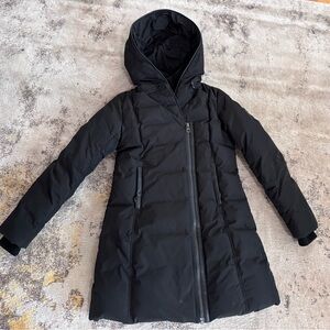 Like new condition, Mackage girls’ LEELEE Down coat, size 10.